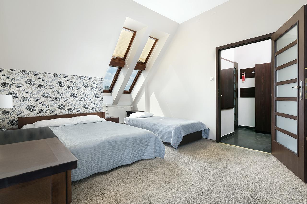 Hotel Pod Kasztanami Lublin Kültér fotó
