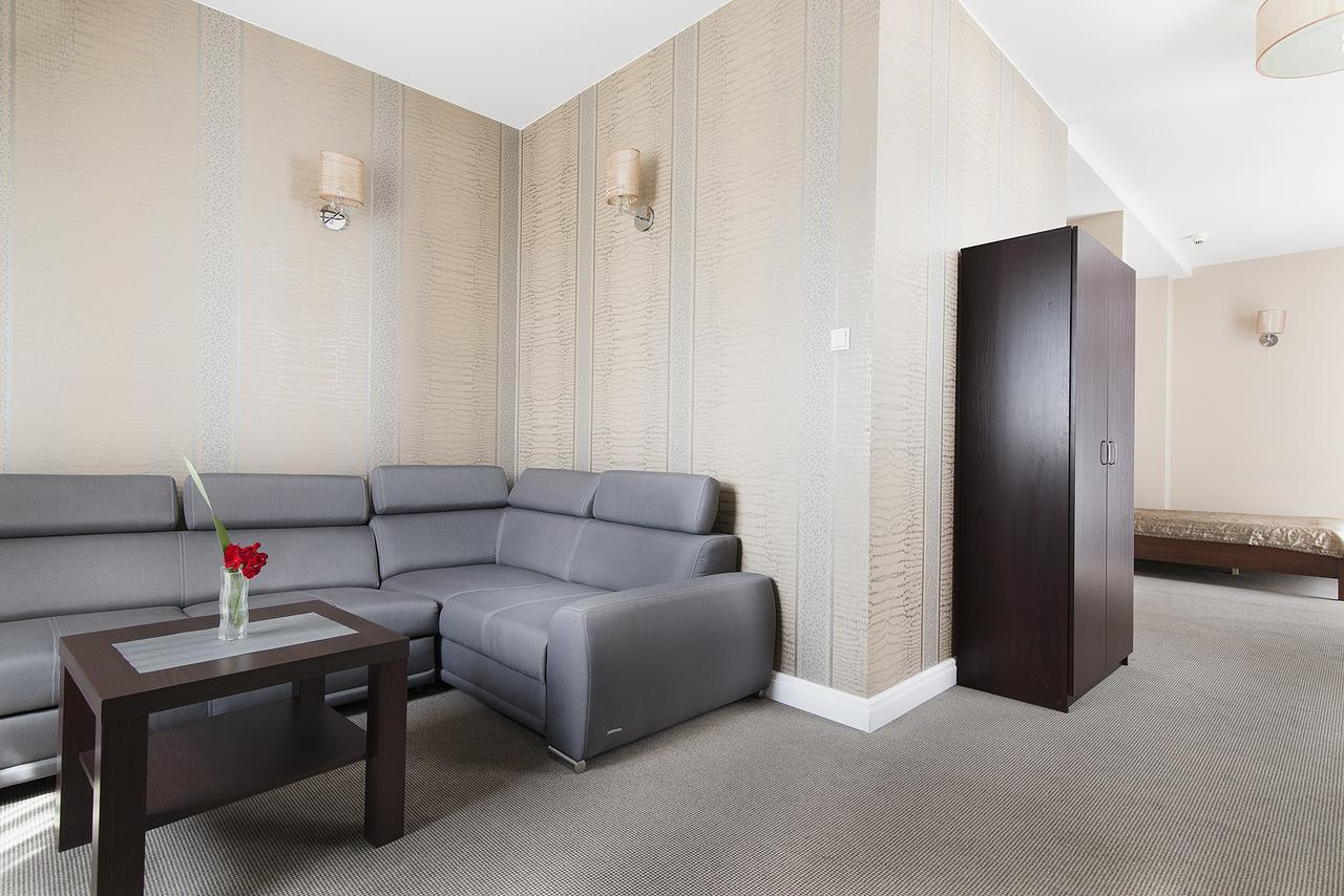 Hotel Pod Kasztanami Lublin Kültér fotó